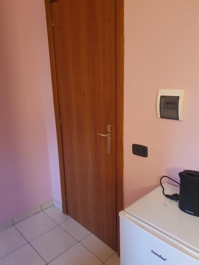 Royal Palace Gate Hotel San Nicola La Strada Eksteriør billede